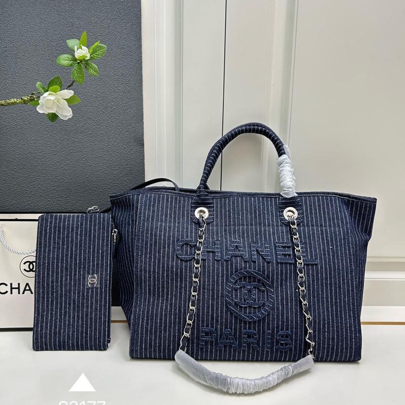 Ch**el shopping bags